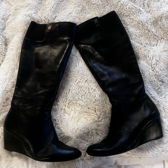 Anne Klein black leather high boot - Picture 3 of 8